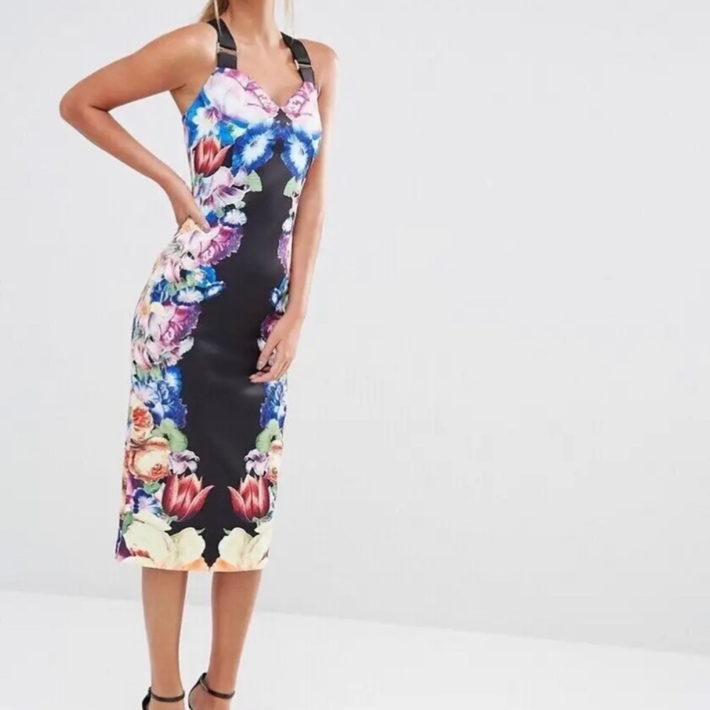 Gorgeous Ted Baker London Midi Dress
